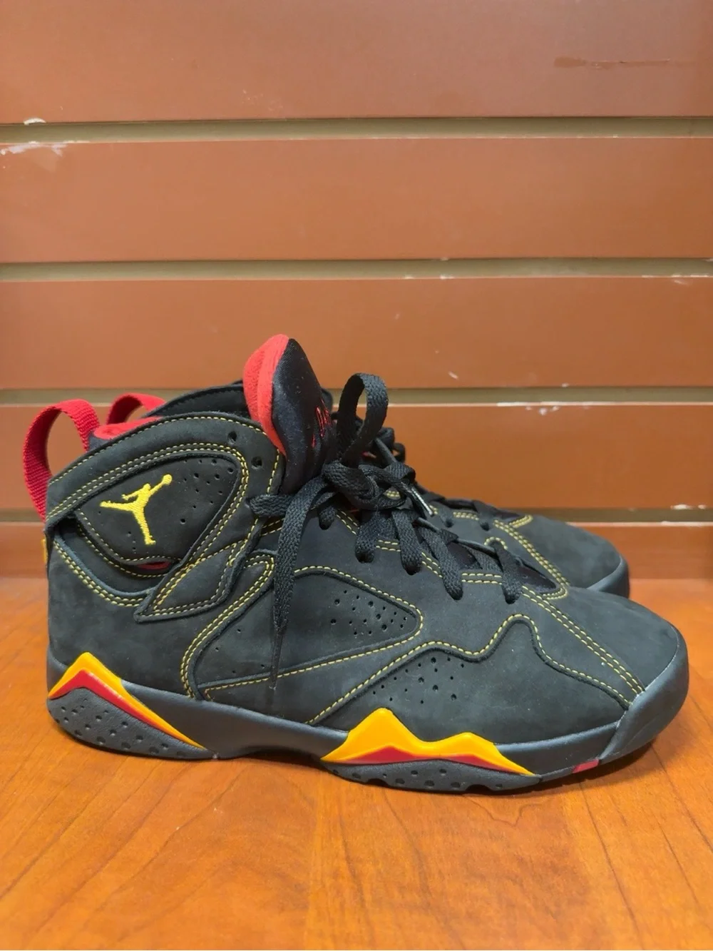 Nike Air Jordan 7 Retro Citrus Black Red Yellow Sneakers Youth 7Y Women’s 8.5